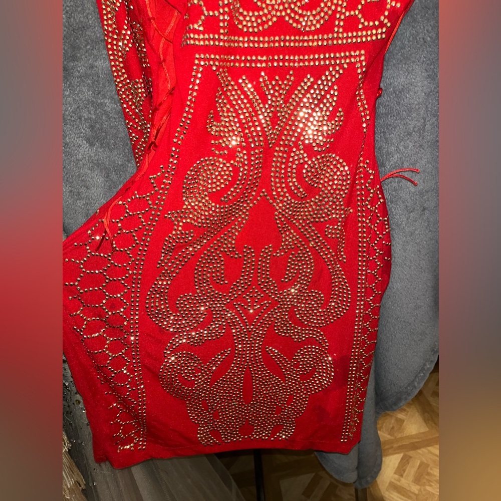 BANJUL Red Stretchy Beaded Dress W/ Lace Hip Accents EUC - Picture 6 of 8